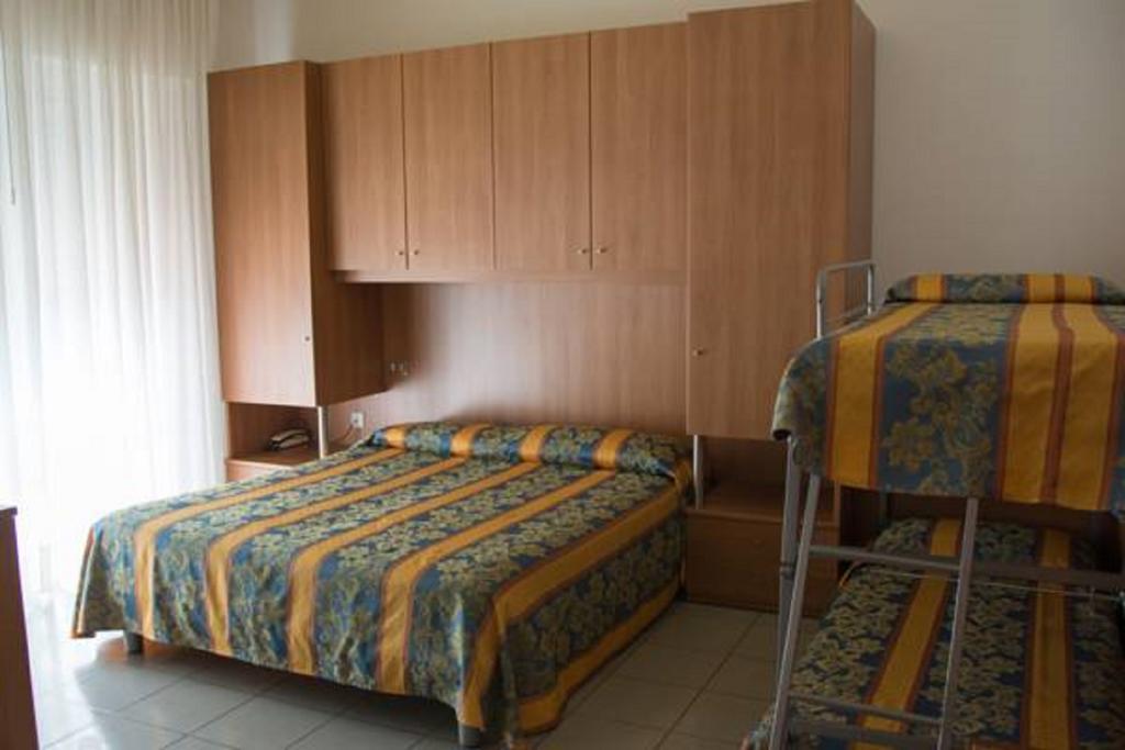 Pensione Villa Joli Τζεσόλο Λίντο Δωμάτιο φωτογραφία