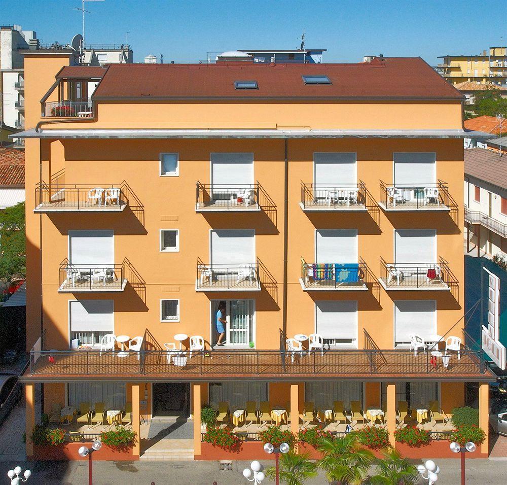 Pensione Villa Joli Τζεσόλο Λίντο Εξωτερικό φωτογραφία